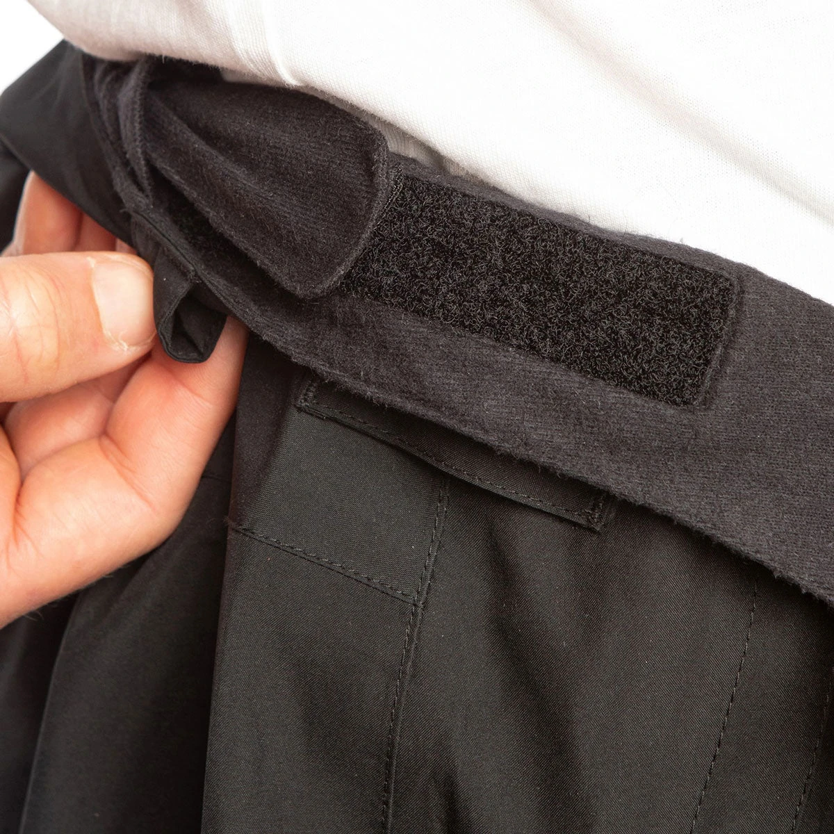 686 Gore-Tex Core Shell Snowboard Pants - Black - Image 3